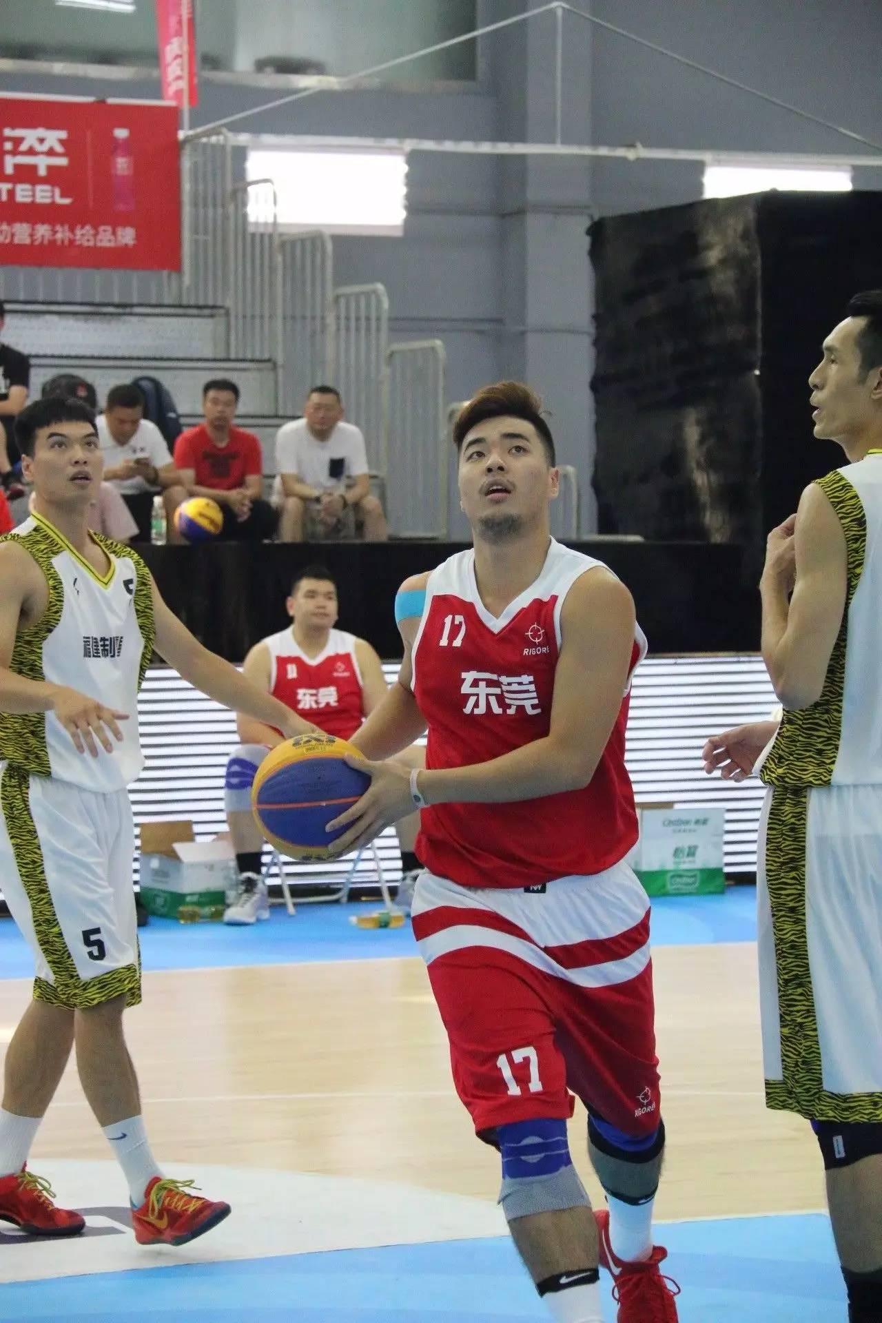 CLG绝杀PSG,Doinb操刀奇招英雄翻盘强强对话全球总决赛,强势挺进下一轮 CLG绝杀PSG,Doinb操刀奇招英雄翻盘强强对话全球总决赛,强势挺进下一轮